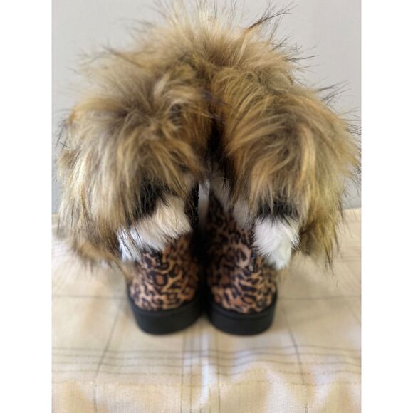 Leopard Print Faux Fur Boots - Picture 5 of 8
